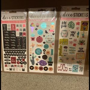 Stickers & rhinestones: perfect for bullet journal